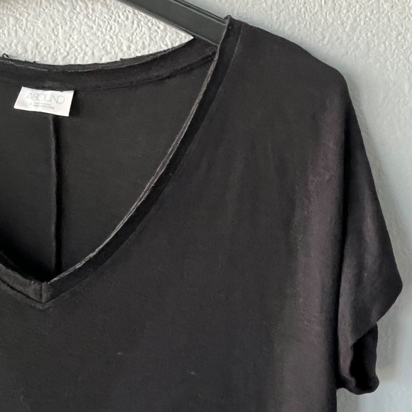 Abound Slouchy V-Neck  T Shirt - Picture 3 of 7